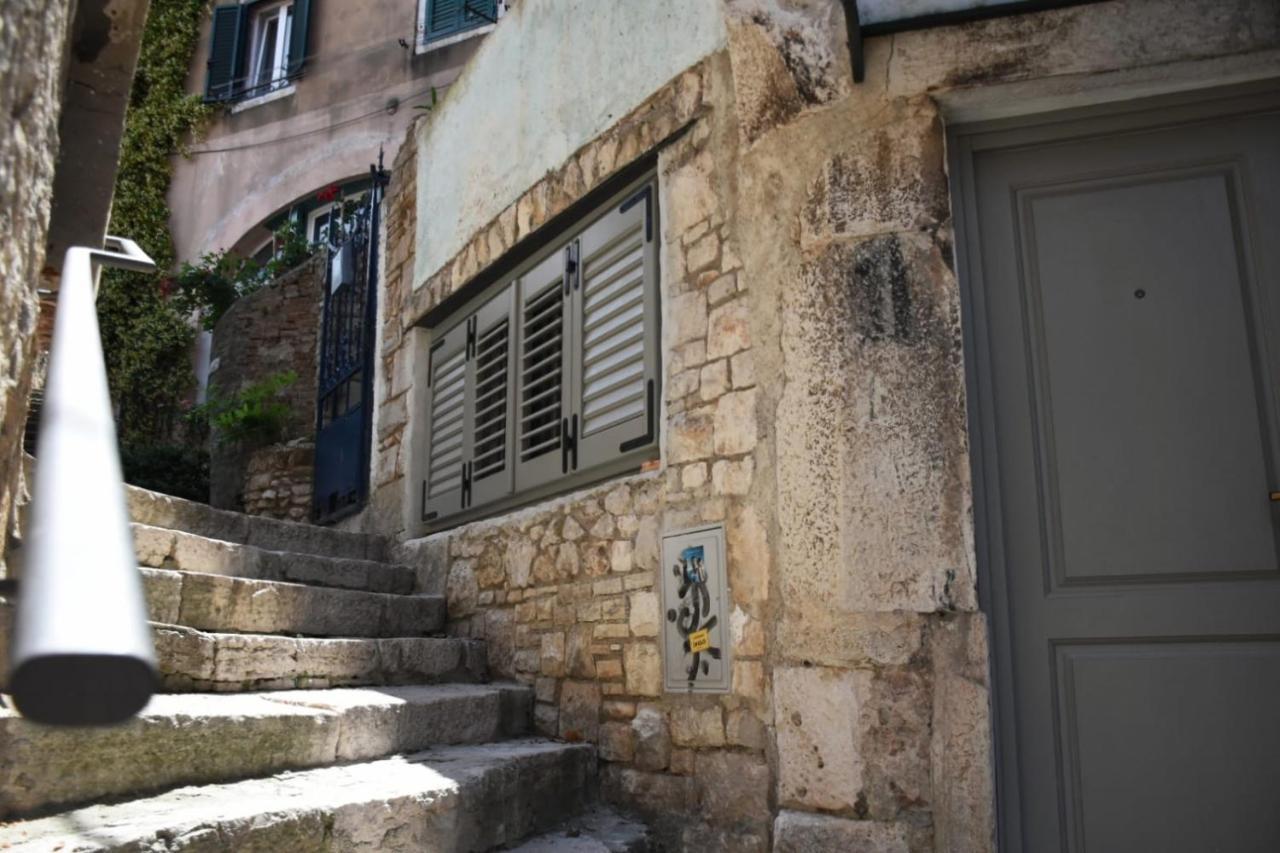 Appartement Modern Stairs à Rovinj Extérieur photo